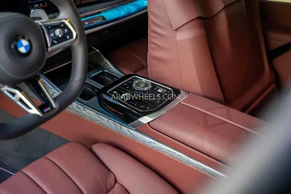 BMW 7 series 2026 for Sale in Sharjah Image-13