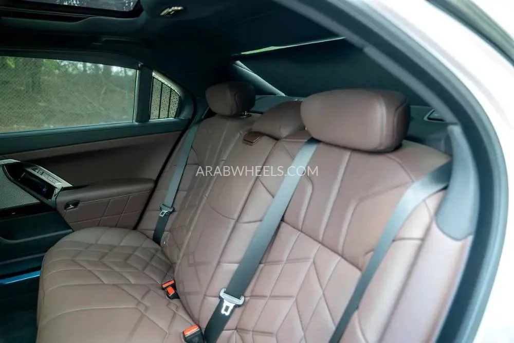 BMW 7 series 2026 for Sale in Sharjah Image-8
