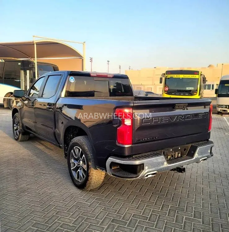 Chevrolet Silverado 2022 for Sale in Sharjah Image-14