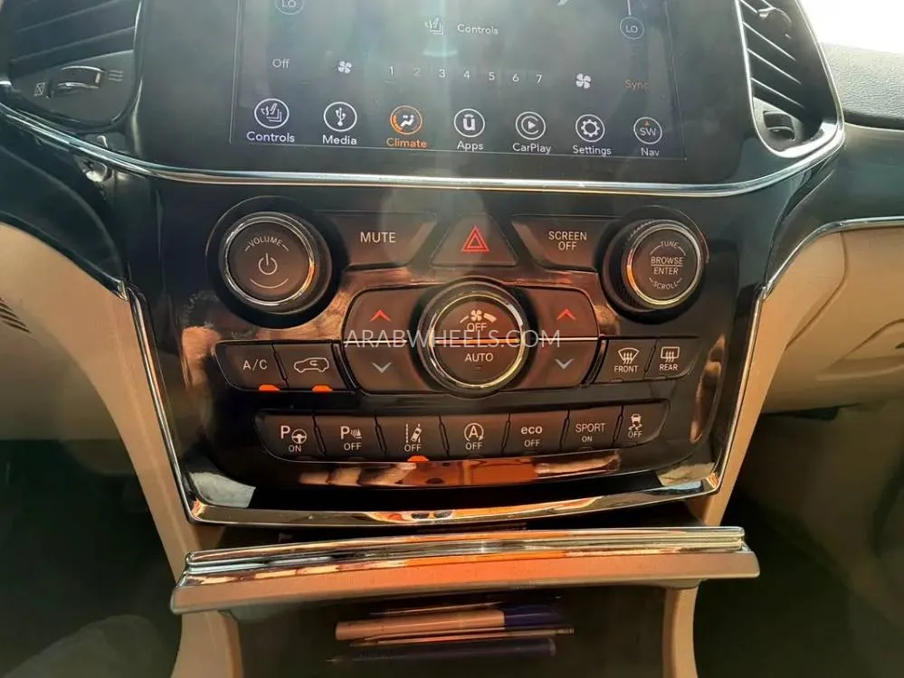 Jeep Cherokee 2021 for Sale in Sharjah Image-2