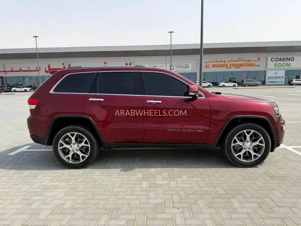 Jeep Cherokee 2021 for Sale in Sharjah Image-13