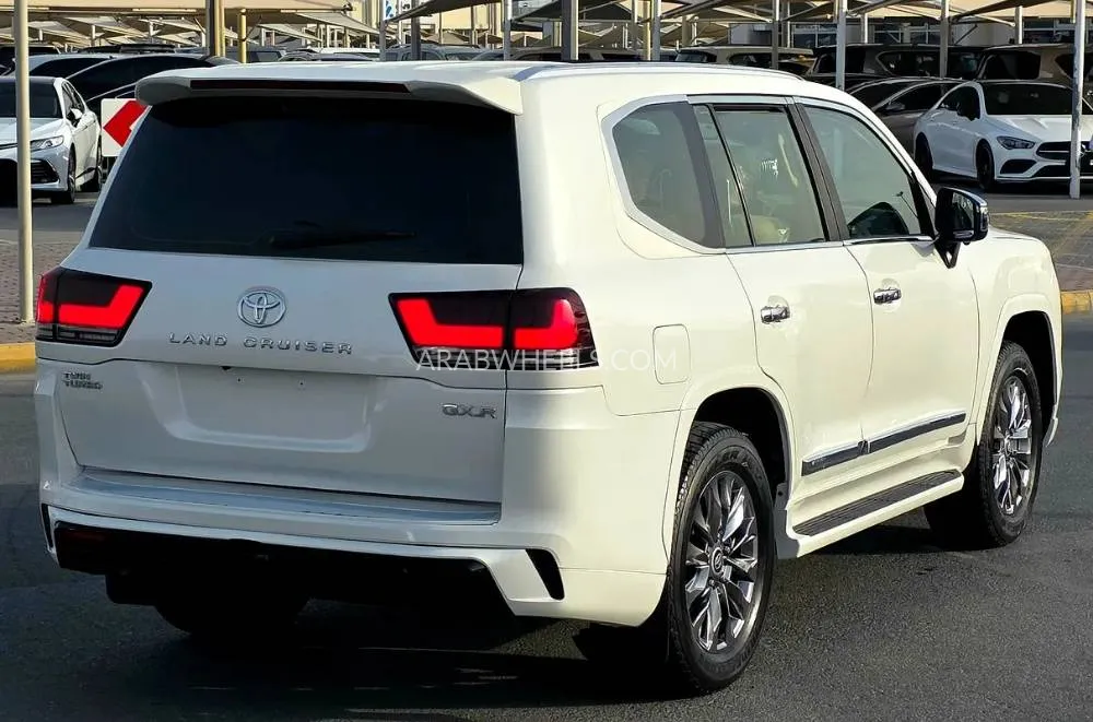 Toyota Land Cruiser 2015 for Sale in Sharjah Image-4