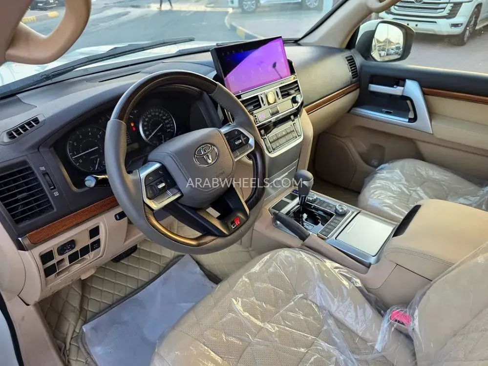 Toyota Land Cruiser 2015 for Sale in Sharjah Image-4