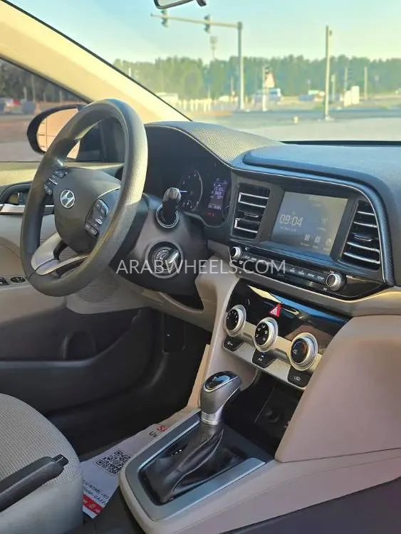 Hyundai Elantra 2020 for Sale in Sharjah Image-20