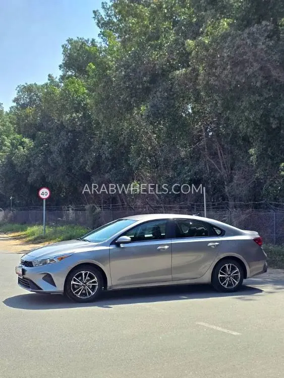 Kia Forte 2023 for Sale in Sharjah Image-11
