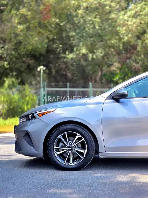 Kia Forte 2023 for Sale in Sharjah Image-13