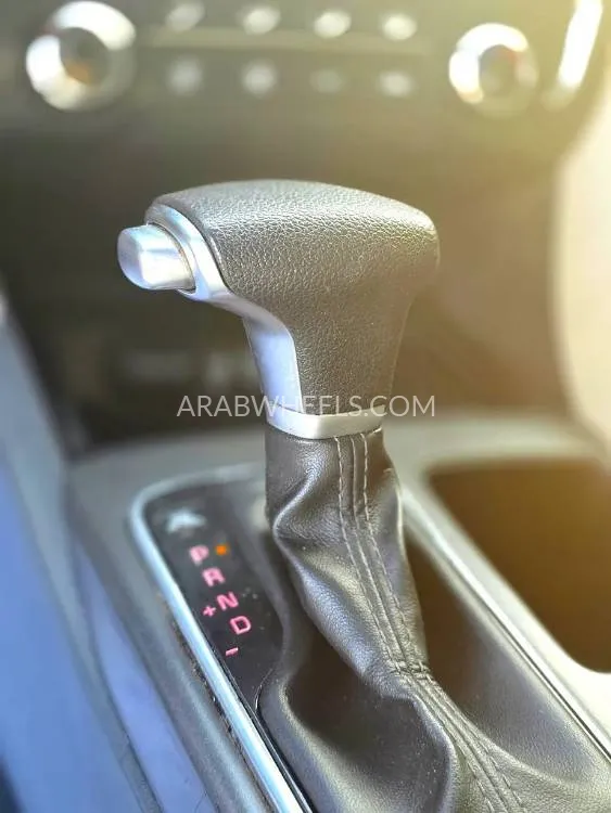 Kia Optima 2018 for Sale in Sharjah Image-13