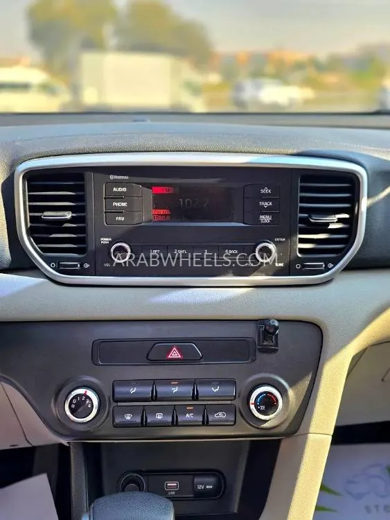 Kia Sportage 2021 for Sale in Sharjah Image-4