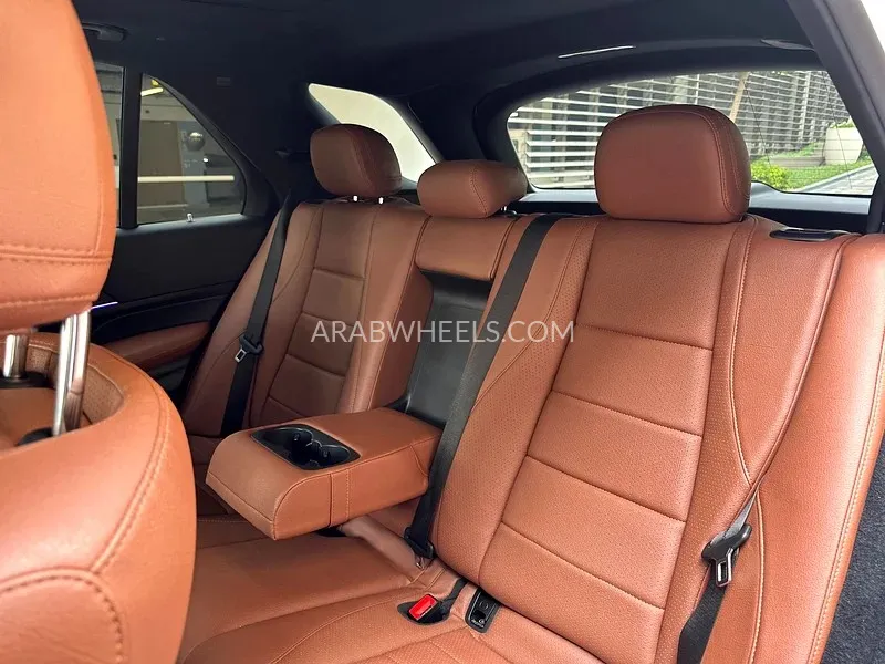 Mercedes Benz GLE Class 2022 for Sale in Dubai Image-14