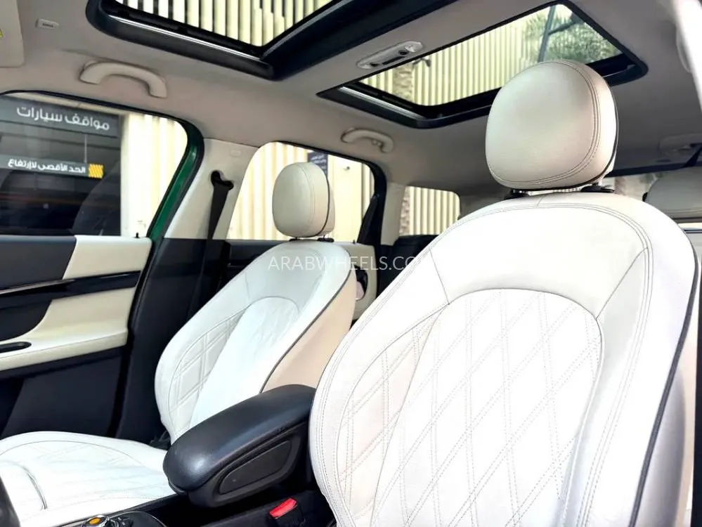 Mini Countryman 2020 for Sale in Dubai Image-8