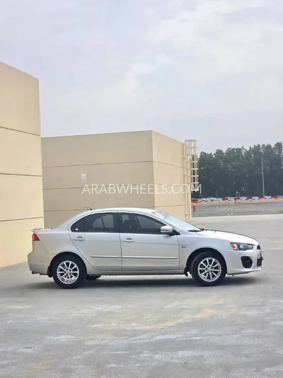 Mitsubishi Lancer 2016 for Sale in Sharjah Image-12