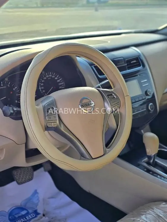 Nissan Altima 2016 for Sale in Sharjah Image-15