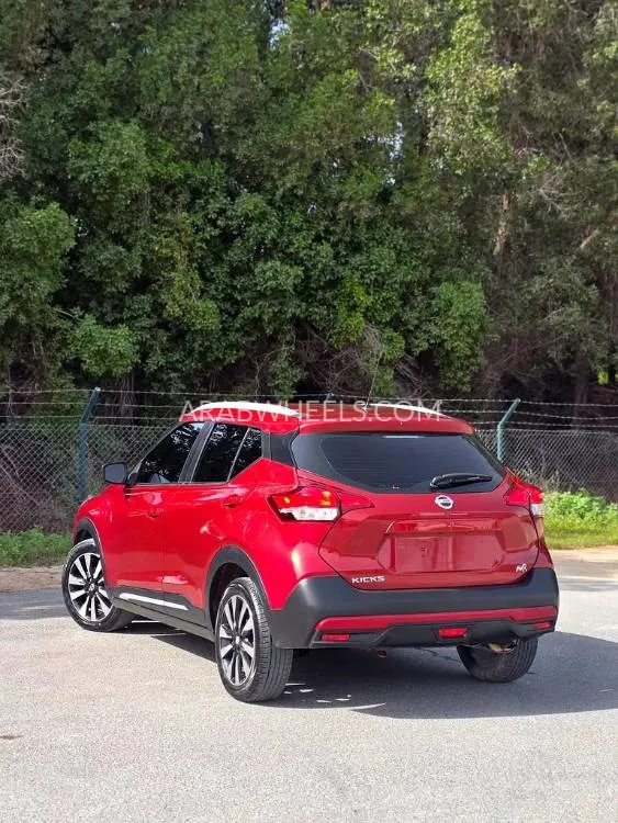 Nissan Kicks 2017 for Sale in Sharjah Image-3