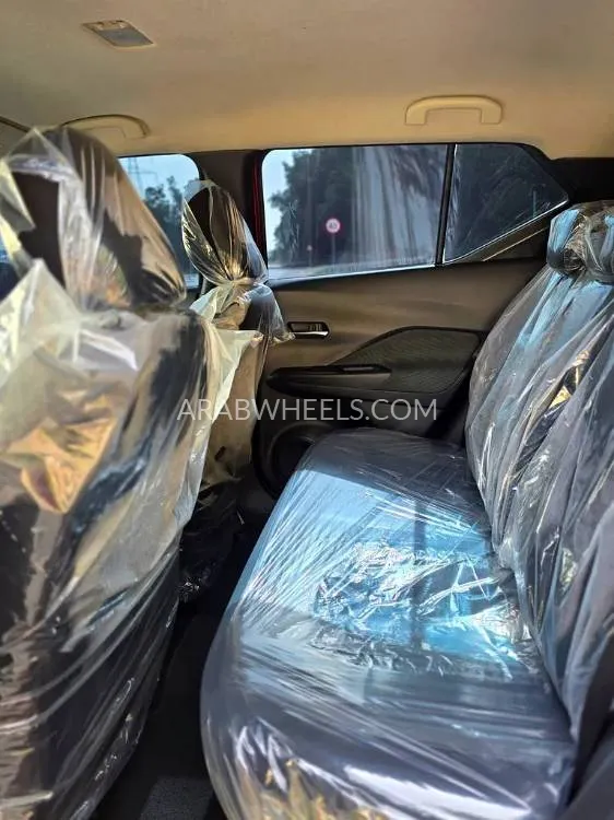 Nissan Kicks 2017 for Sale in Sharjah Image-10