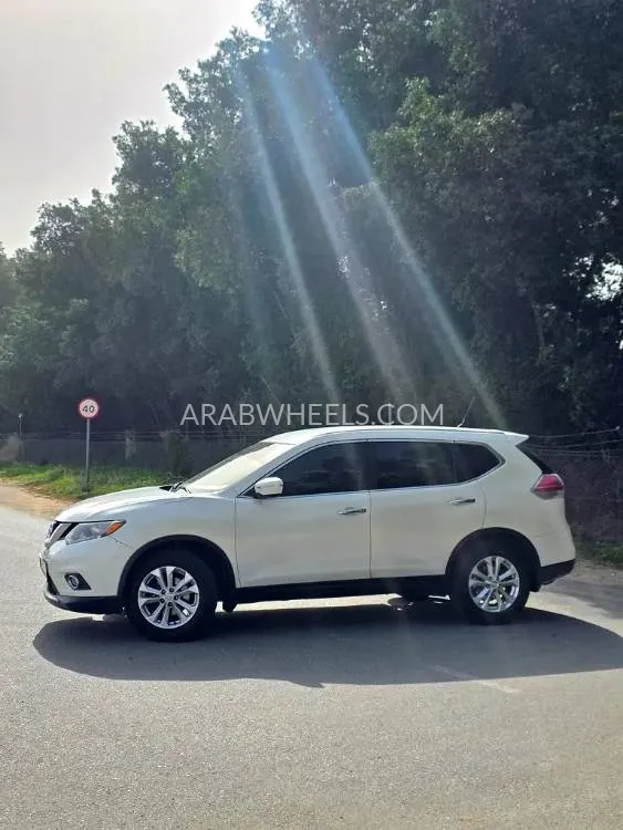 Nissan X-Trail 2017 for Sale in Sharjah Image-3