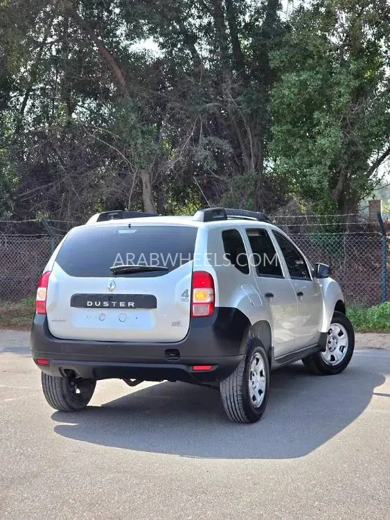Renault Duster 2017 for Sale in Sharjah Image-9