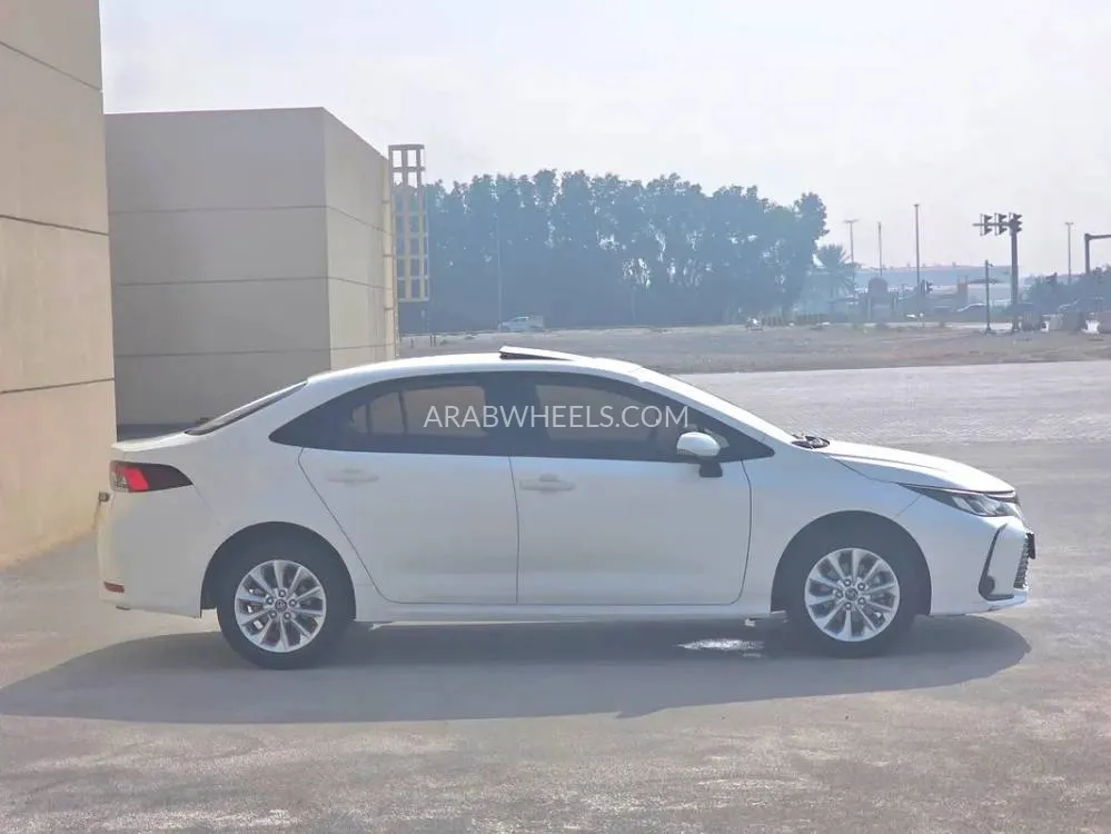 Toyota Corolla 2022 for Sale in Sharjah Image-8
