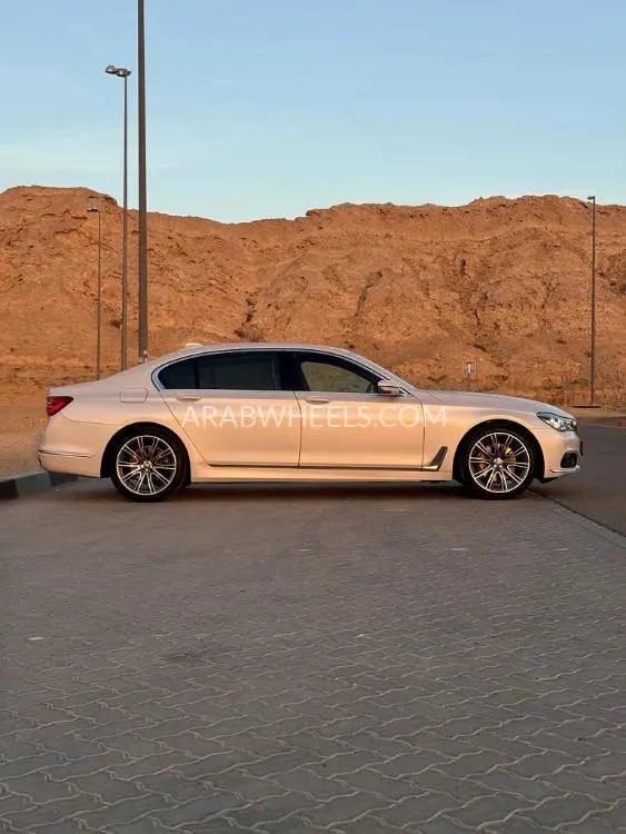 BMW 7 series 2019 for Sale in Abu Dhabi Image-6