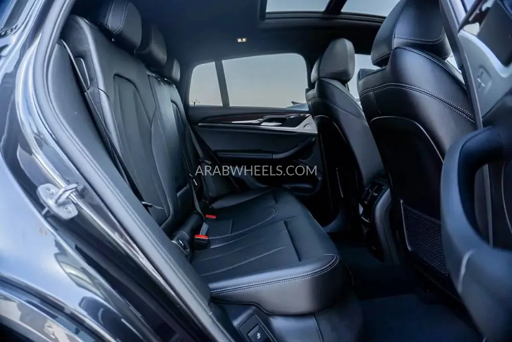 BMW X4 2024 for Sale in Dubai Image-4