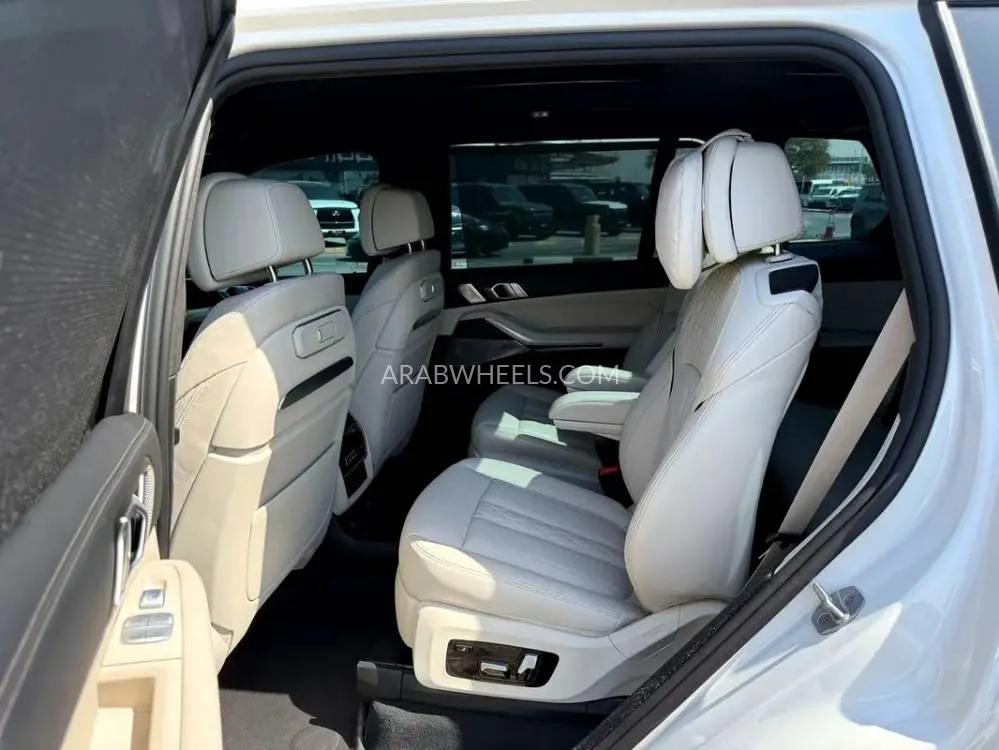 بي إم دبليو X7 2025 for Sale in دبي Image-4