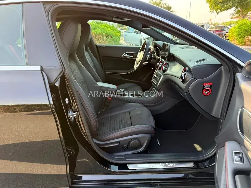 Mercedes Benz A Class 2019 for Sale in Dubai Image-7