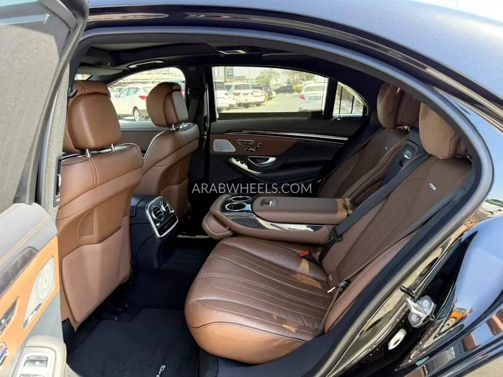 Mercedes Benz CLS Class 2018 for Sale in Dubai Image-2