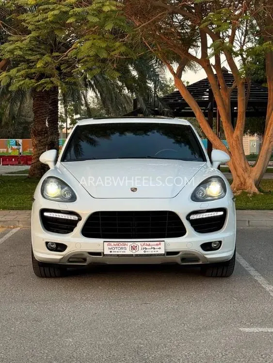 Porsche Cayenne 2014 for Sale in Abu Dhabi Image-4