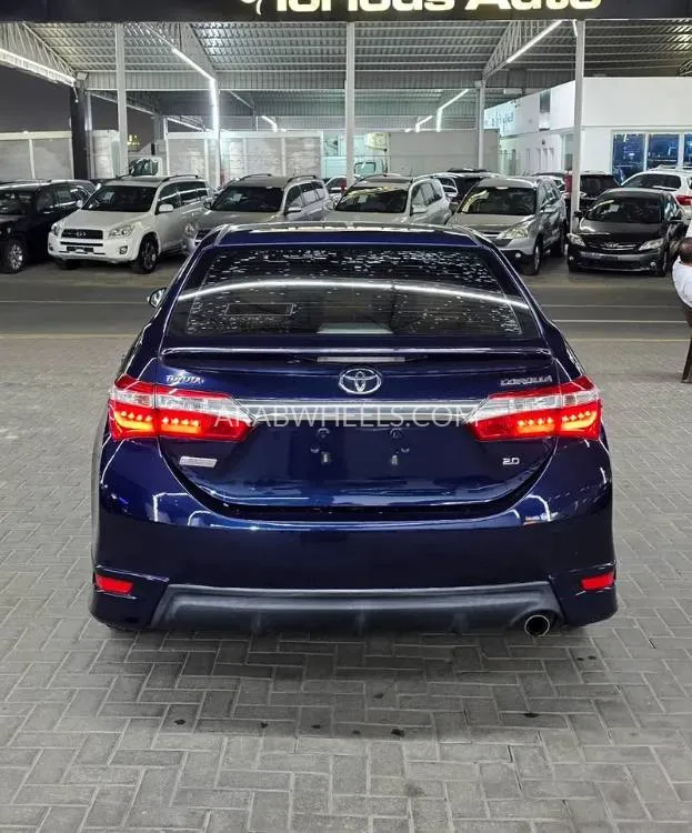 Toyota Corolla 2015 for Sale in Ajman Image-9