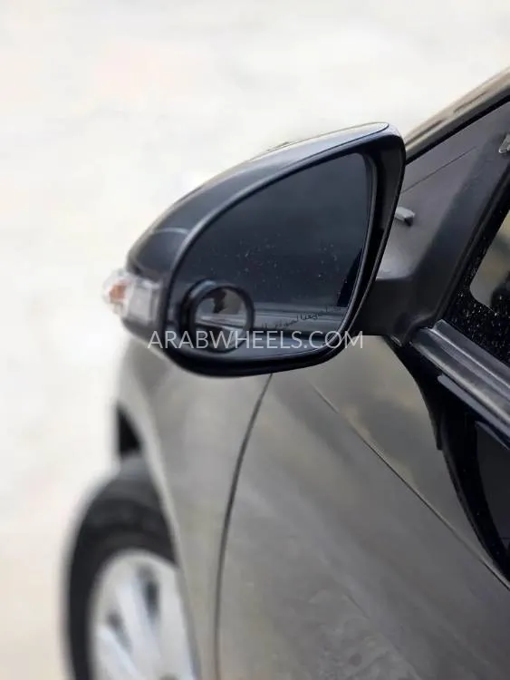 Toyota Yaris 2014 for Sale in Sharjah Image-11