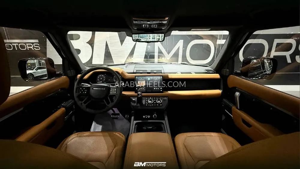Land Rover Defender 2023 for Sale in Dubai Image-7
