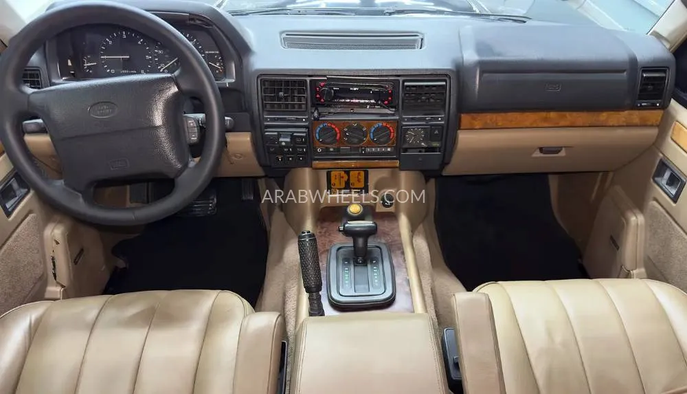 Land Rover Range Rover 1995 for Sale in Dubai Image-11