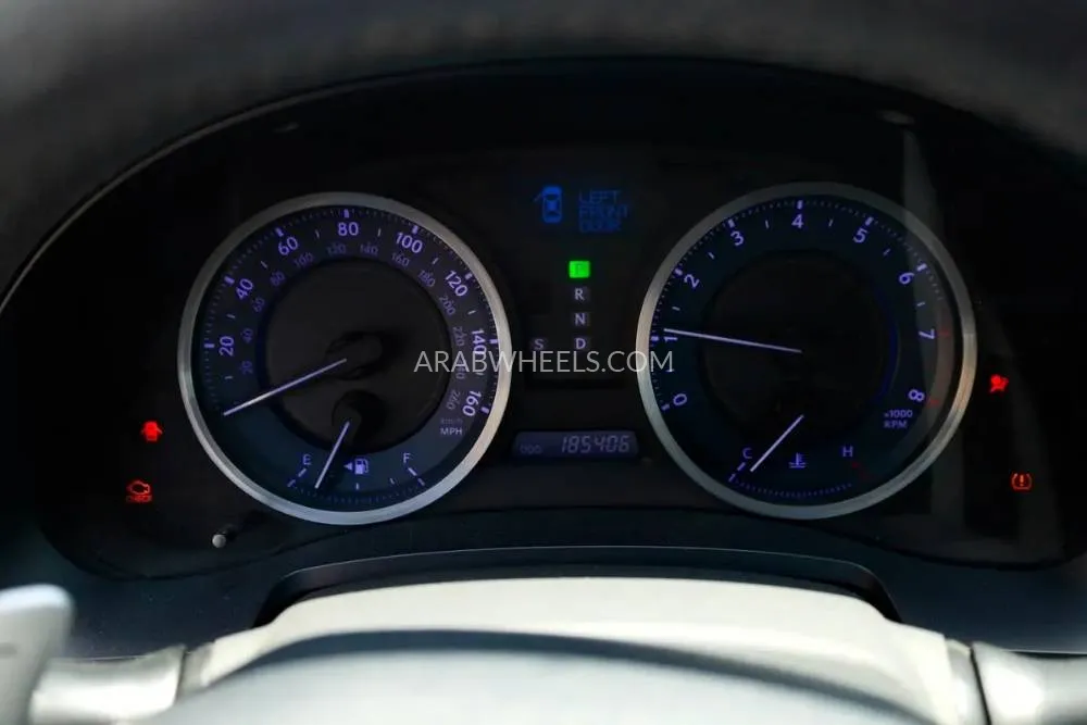 Lexus IS 2012 for Sale in Sharjah Image-11