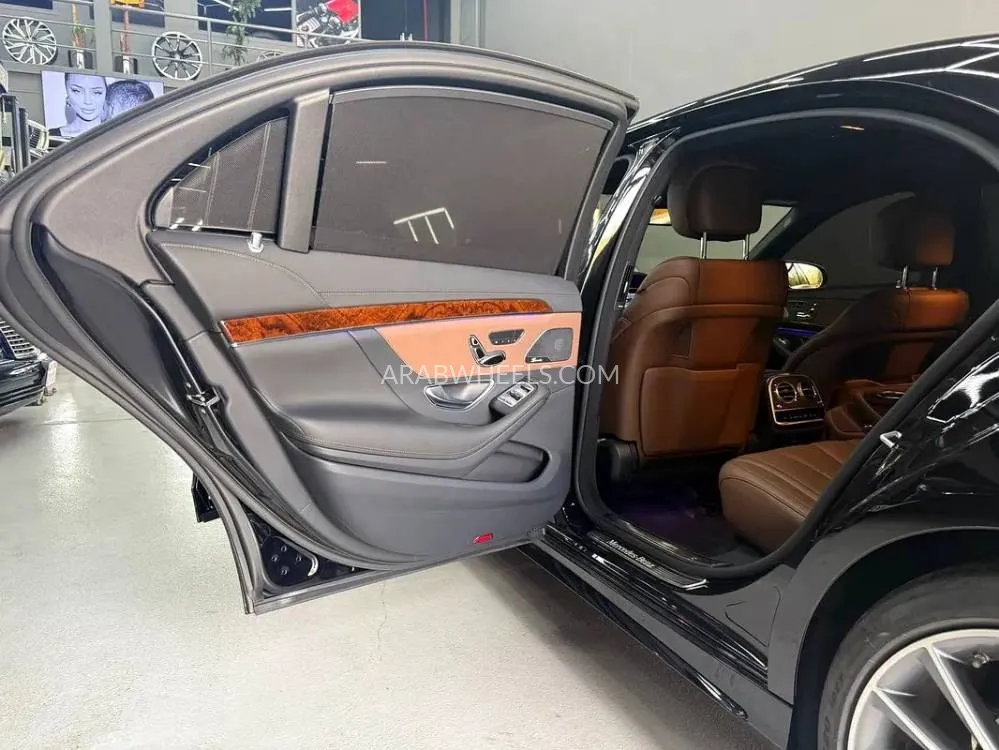 Mercedes Benz CLS Class 2015 for Sale in Dubai Image-13