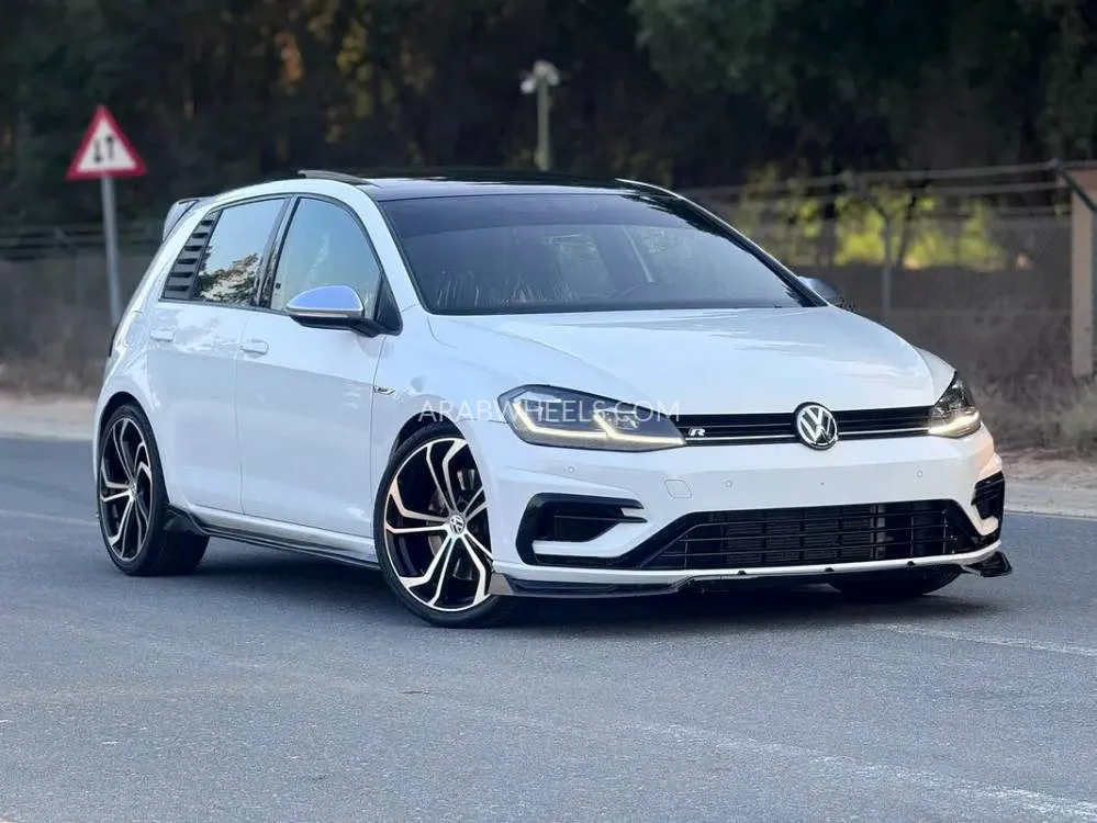 Volkswagen Golf 2018 for Sale in Sharjah Image-7