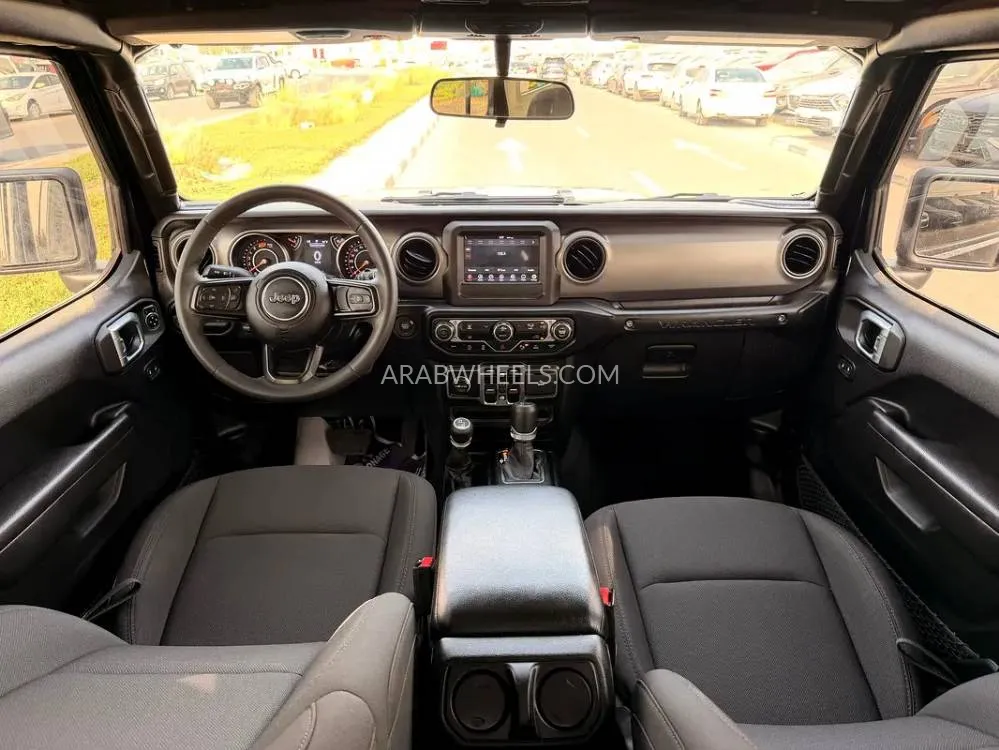 Jeep Wrangler 2023 for Sale in Dubai Image-12