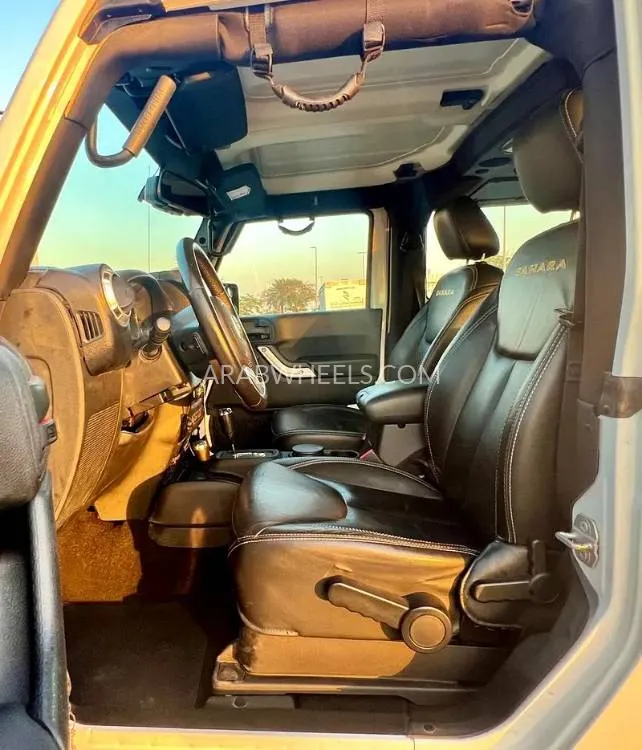 Jeep Wrangler 2015 for Sale in Dubai Image-13