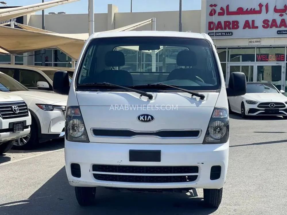 Kia Bongo 2016 for Sale in Sharjah Image-4