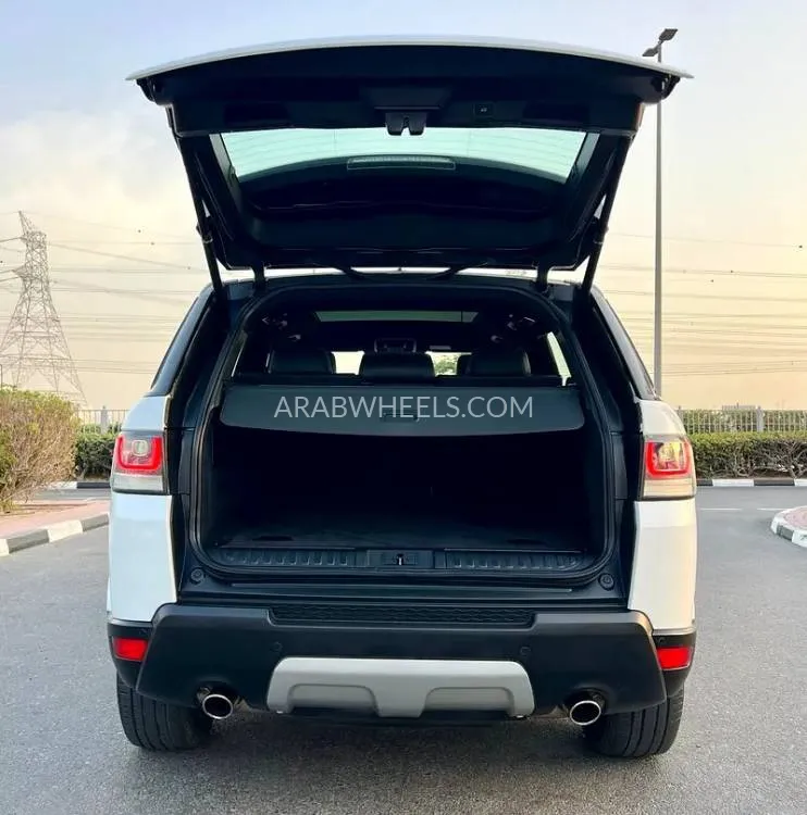 Land Rover Range Rover Sport 2016 for Sale in Dubai Image-13
