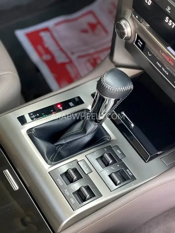 Lexus GX 2019 for Sale in Sharjah Image-10