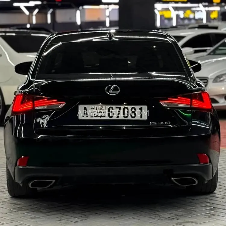 Lexus IS 2017 for Sale in Ajman Image-7