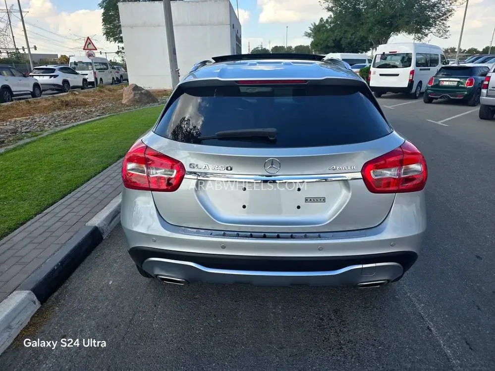 مرسيدس بنز GLA 2020 for Sale in دبي Image-17