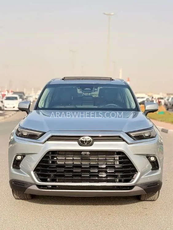 Toyota Grand Highlander 2025 for Sale in Dubai Image-20