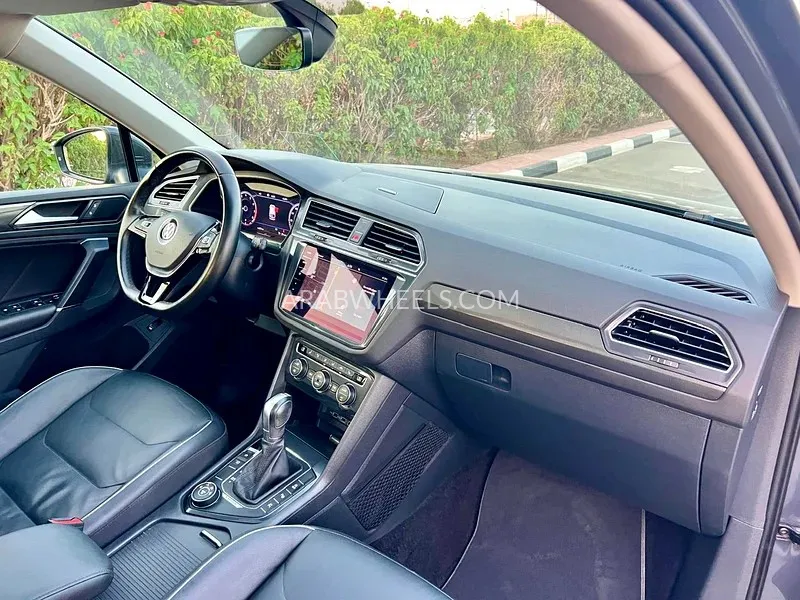 Volkswagen Tiguan 2018 for Sale in Dubai Image-14