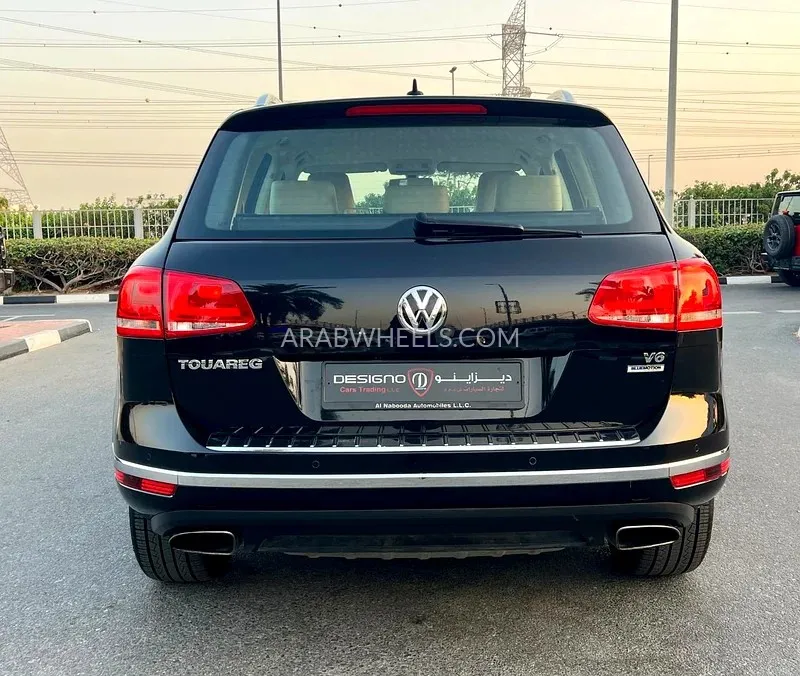 Volkswagen Touareg 2016 for Sale in Dubai Image-19