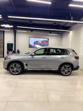 BMW iX5 2023