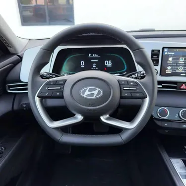 هيونداي إلنترا ١.٦ لتر كمفورت 2025 for Sale