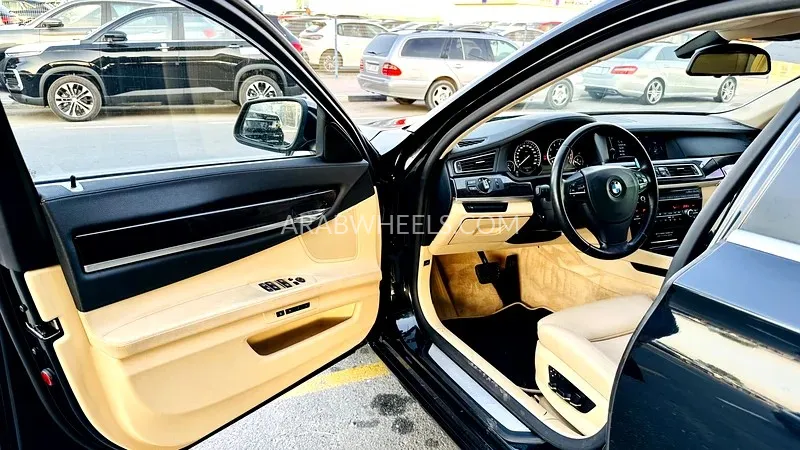BMW 7 series 2010 for Sale in Dubai Image-7