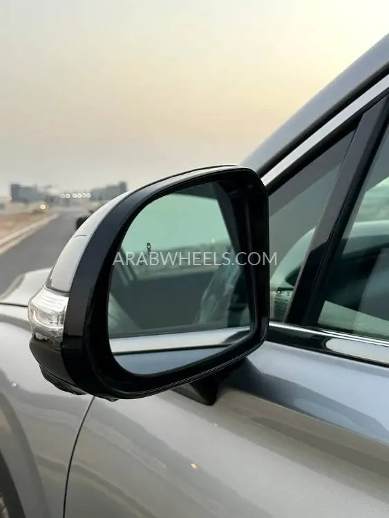 Hyundai Grand Santa Fe 2020 for Sale in Dubai Image-8