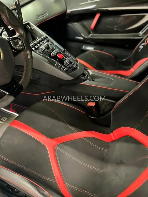 Lamborghini Aventador 2021 for Sale in Dubai Image-16