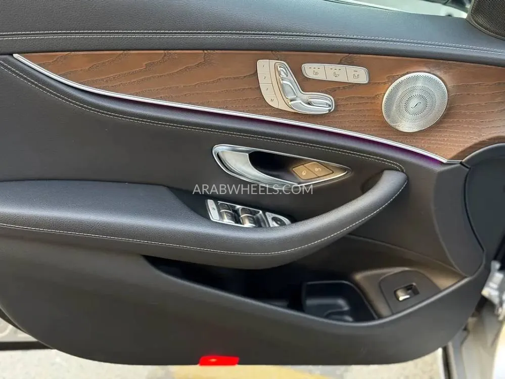 Mercedes Benz E Class 2019 for Sale in Dubai Image-15